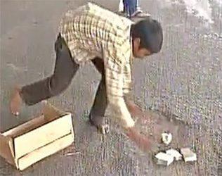 An Overwhelming Initiative by 12yr Old for Hyderabad Roads!
