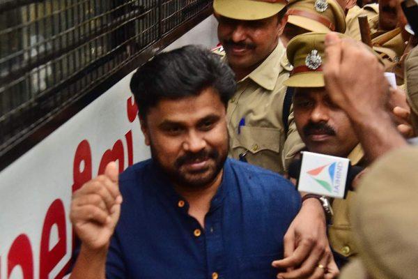 Hero Dileep Under Remand Refuses to Wear the Jail Uniform