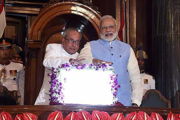 India Says Hello to GST