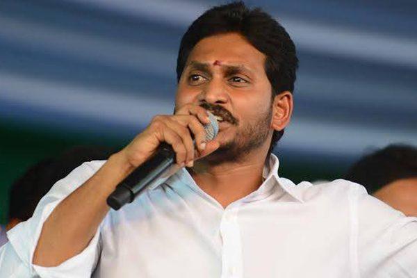 Jagan Loses Big Weapon to Corner Chandrababu Naidu