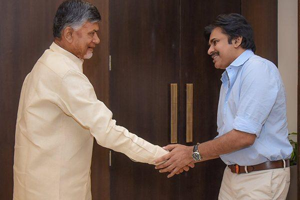 Chandrababu Naidu Appreciate Pawan, Gives Him a Responsibility