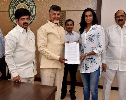 PV Sindhu - Chandrababu Naidu Finally Did It After All the Amendments