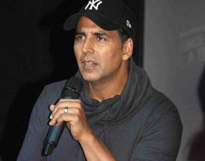 Parents Went to Police When Liftman Touched Akshay Kumar Butt