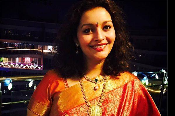 Renu Desai Request to pawan kalyan fans