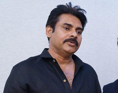 buzz rakul preet singh to romance pawan kalyan