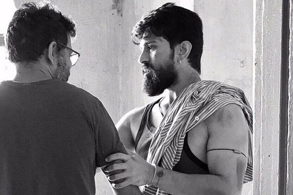  ram charan director sukumaar Rangasthalam 1985 on the sets