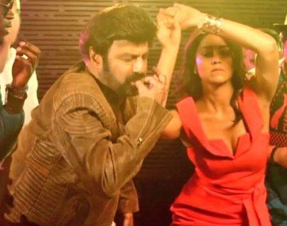 Balayya Awes Everyone with His Stage Stunts Performance