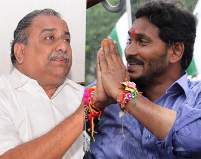 Can Mudragada Padmanabham Be Helpful to YS Jagan