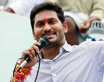 Chandrababu Naidu pantry car searched after YSRCP complaint