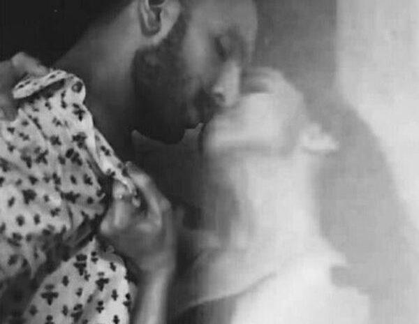 Deepika Padukone - Ranveer Singh Wowing the Internet with Hot Kiss