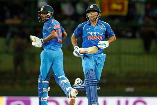 India Vs srilanka ODI - Ms Dhoni Bhuvneshwar Kumar - Virat