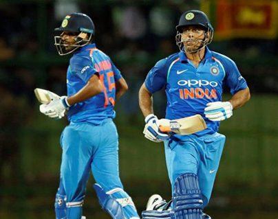 India Vs srilanka ODI - Ms Dhoni Bhuvneshwar Kumar - Virat