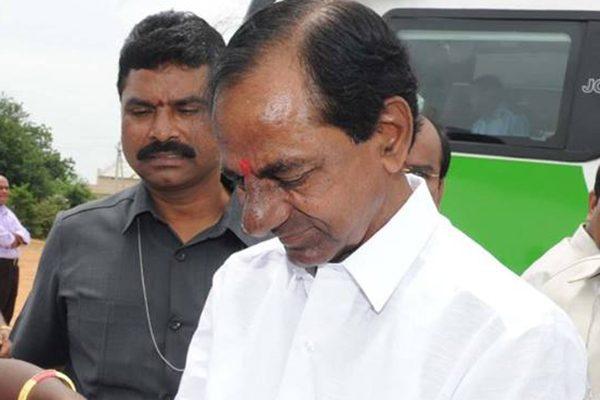 KCR Restarts Andhra Dopidi Talk?