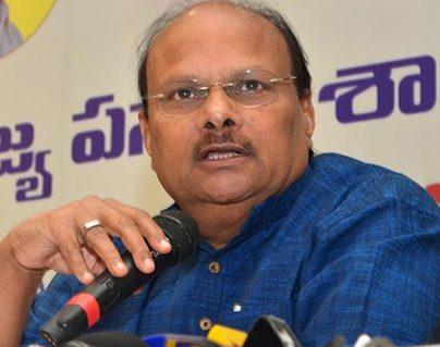 Yanamala Ramakrishnudu comments on YS Jagan