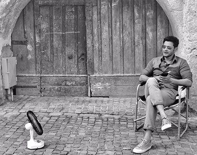 Pic Talk: Cordless Fan Admiring Mahesh Babu