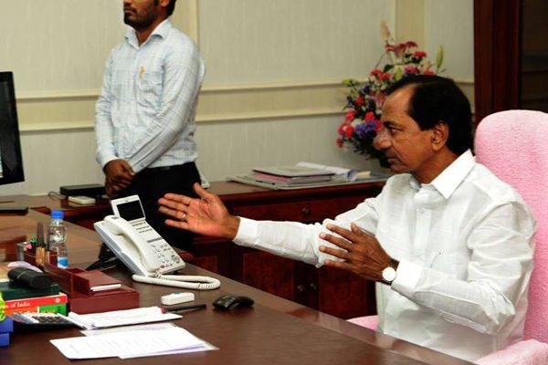 BJP in Trouble for KCR's Dream Secretariat Project