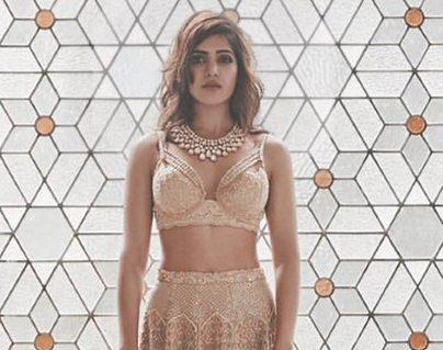 How Can Samantha Look So Hot