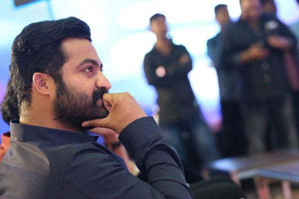 Jr NTR Wife Cried for His Midnight Emotional Show