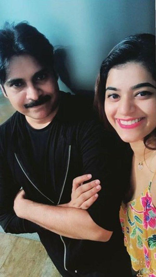 Pic Talk: Refreshing Look of Pawan with a Cute Girl 