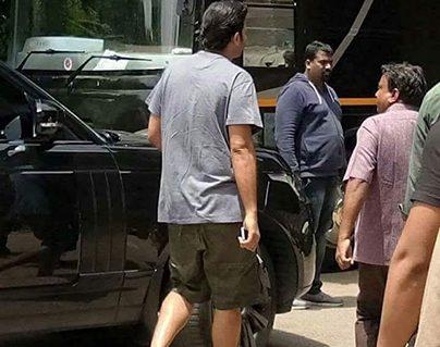 Pic Talk: Prabhas in Shorts for 'Saaho' Shoot