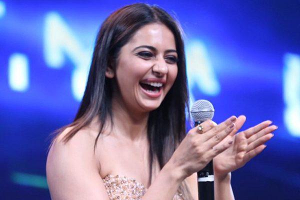 Rakul Preet Singh dance at Spyder Tamil Audio launch