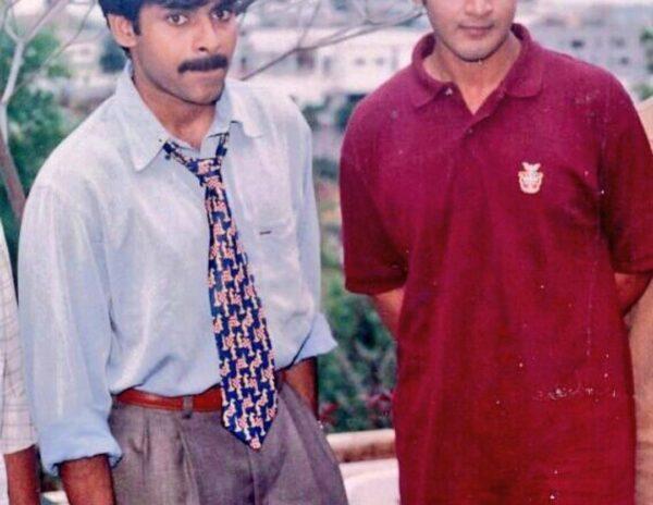 Rare Pic of Two Top Telugu Stars - Pawan Kalyan, Mahesh Babu