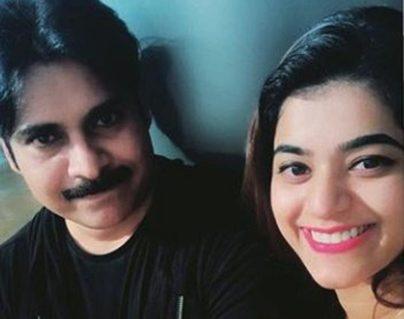 Pic Talk: Refreshing Look of Pawan with a Cute Girl
