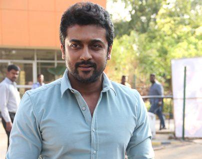 Top Hero Suriya Stuck Aloof in Seattle Sea