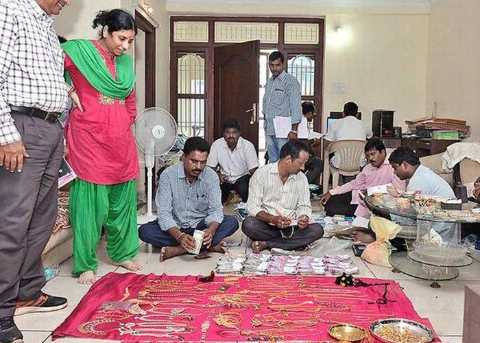 Two town planning officer Golla Venkata Raghu in ACB net