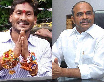 YSR 8th Vardhanti: Where is Jagan Today?