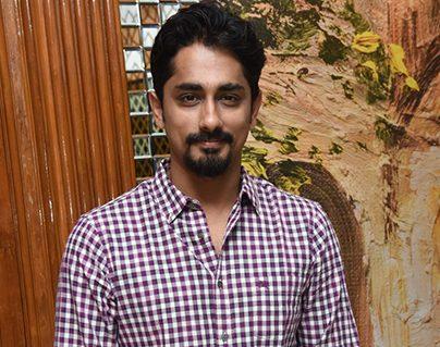 Director Vikram Kumar Approached Siddharth for Manam Movie