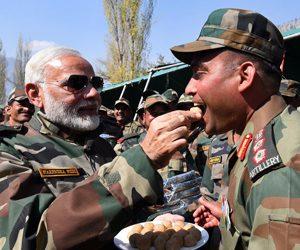 Narendra Modi Celebrates Diwali With BSF and Army Photos