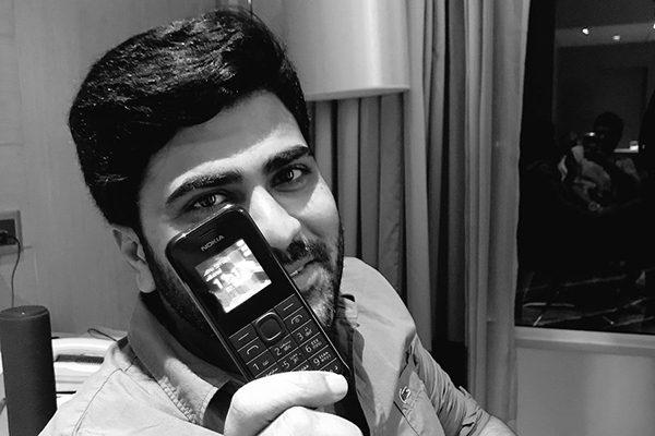 Sharwanand Uses Basic Phone with no Apps