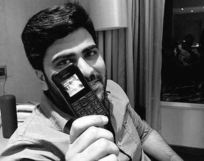 Sharwanand Uses Basic Phone with no Apps