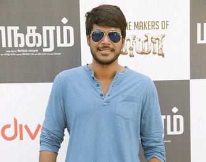 Young Hero's Laptop Holds All Heroines Data?