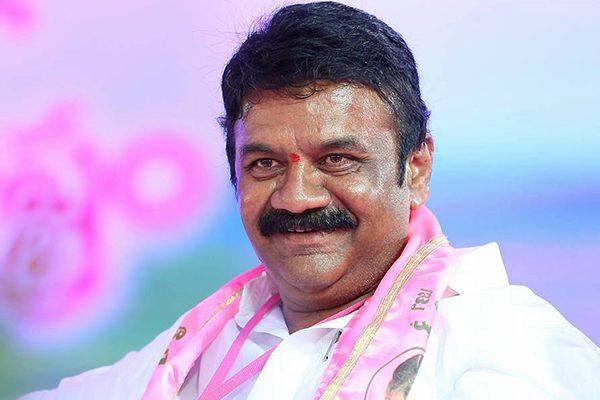 Talasani Srinivas Yadav Escapes A Major Accident By a Whisker!