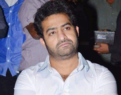 జూనియర్ ఎన్టీఆర్ కు అవార్డుకు కారణం బాలకృష్ణ?