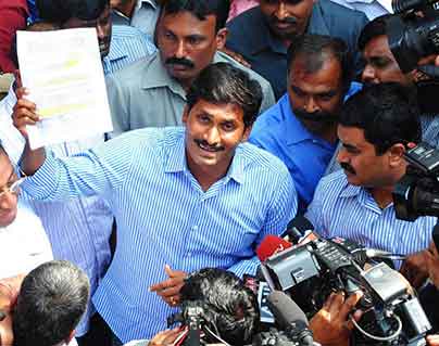 YS jagan Mohan Reddy - Gali Janardhan reddy meet