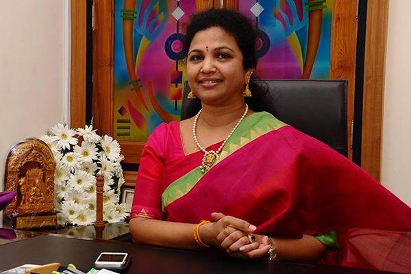 YSR Congress Loses All Its MPs in Kurnool - Butta Renuka 