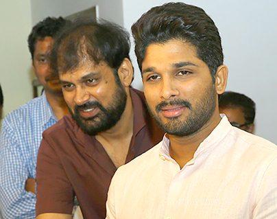 Allu Arjun Standing by First Time Director Vakkantham Vamsi, Big Time