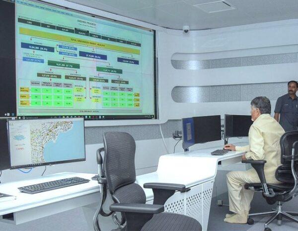Chandrababu Naidu, Kiran Kumar Reddy Behind Hyderabad Metro Ignored