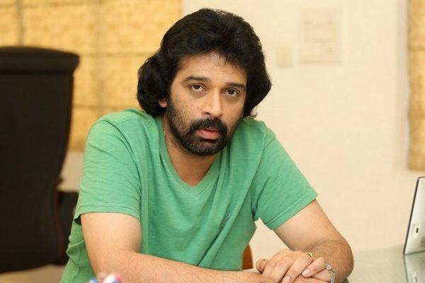 JD Chakravarthy Cares a Damn on Nandi Awards