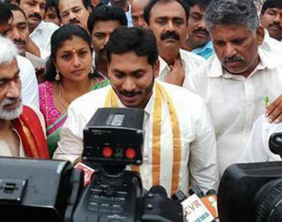 Jagan Refuses to Sign Declaration in Tirumala