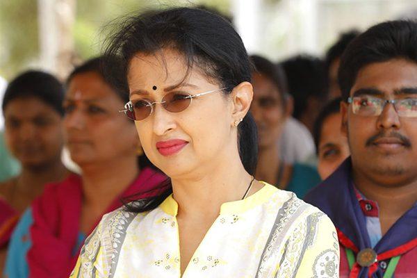 Kamal Haasan Relationship with Actress Reason for Divorce