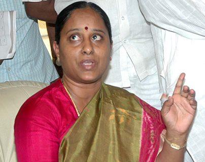 Konda Surekha back to Congress