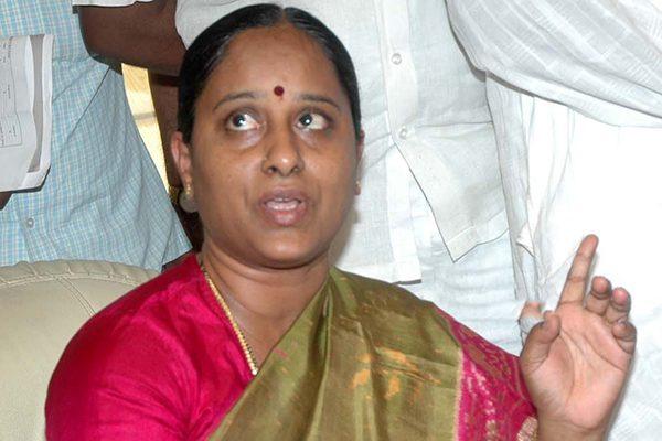 Konda Surekha back to Congress