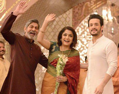 Nagarjuna Amala Samantha cameo in Akhil Hello Movie