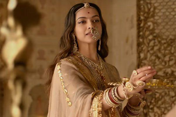 Padmavati Controversies Dominating The Content