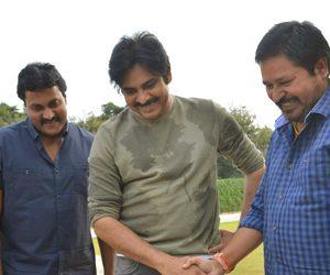 Pawan Kalyan Launches Sunil's 2Countries Teaser