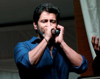 Vikram Made His Daughter Akshita Reception Special for Fans